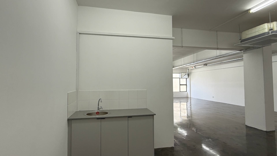 To Let commercial Property for Rent in Gardens Western Cape